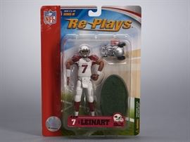 Offered is a sports figure from Gracelyn Toys. The packaging shows minor shelf wear but the figure is undamaged. Please see the photos for details.

