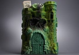 Offered is a vintage Castle Greyskull playset from Masters of the Universe. The castle is dirty and stained and is missing several pieces. The original instruction booklet is included. Please see the photos for details.