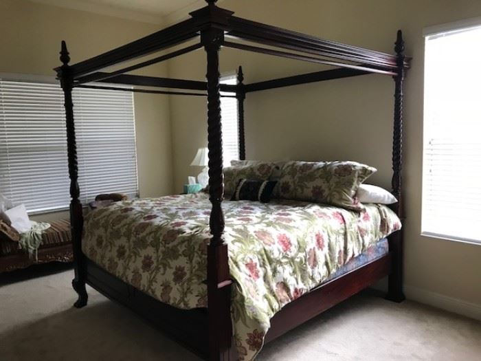King canopy bed