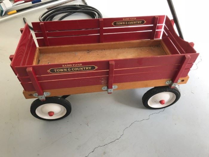 Radio Flyer - Town and Country little Red Wagon!