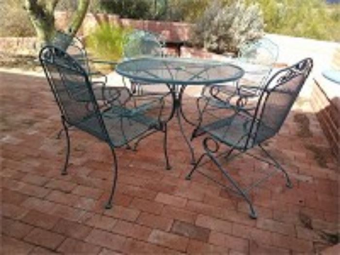 Find Patio At Estate S Listed By Caring Transitions Of Southern Arizona Patio Table With Chairs