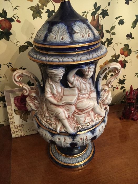 Vase w/Lid Made in Italy