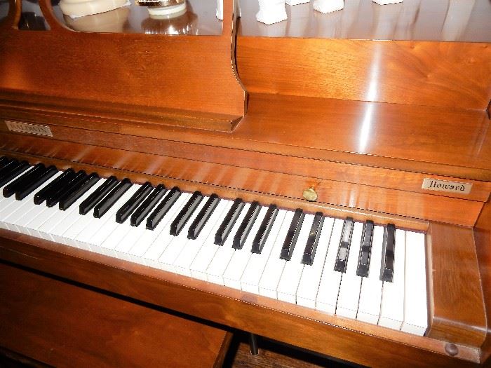 Baldwin=Howard Upright Piano  # 918238