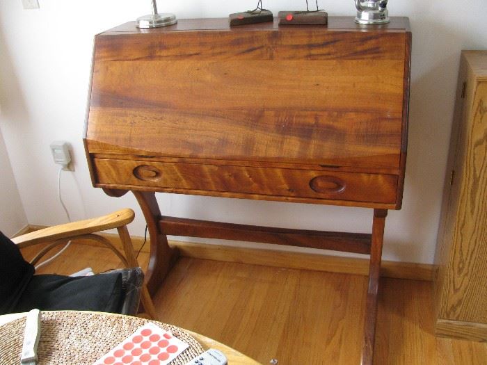 american made and artist signed desk , see fitted interior pictures, just fabulous 