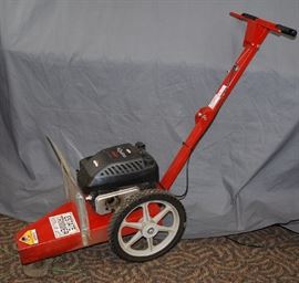 Briggs & Stratton Quattro  4 HP Estate Trimmer