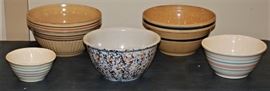 5 Piece Lot Vintage Mixing Bowls, Yellow Ware 