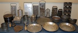 Large Lot Antique & Vintage Kitchen Tin Ware