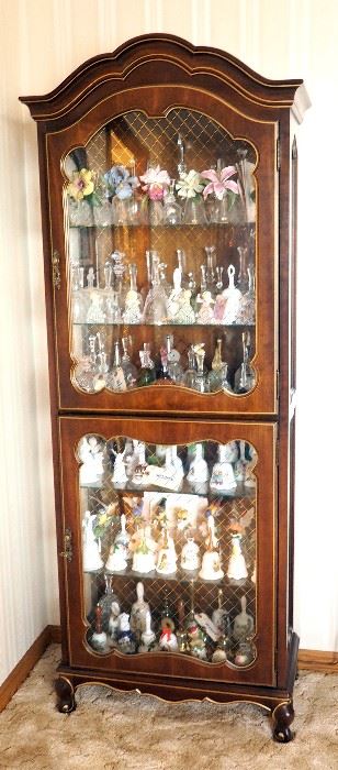 Jasper Cabinet Co Model 533-2, Olde FRTWD/Gold Curio Cabinet, Lighted, Glass Shelves, 2 Door With Key, 72.5"H x 28"W x 13.5"D