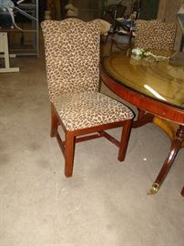 SET OF 6 CHAIRS 