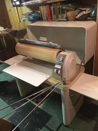 Whirlpool Ironer / clothes Presser 