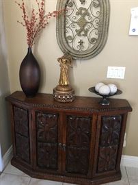 Entry Cabinet / Table