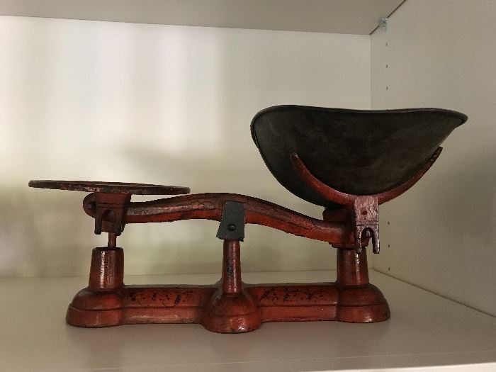 Cast iron antique kitchen scale