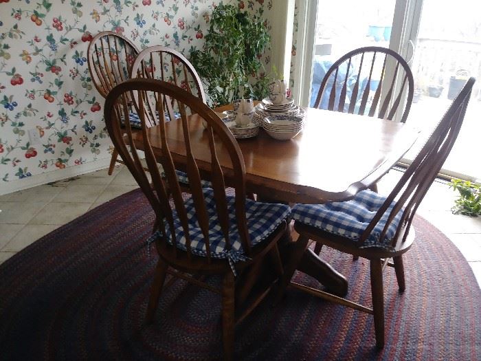 square kitchen table and 6 chairs - 2 leaves