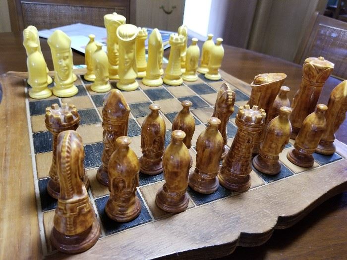chess set ceramic