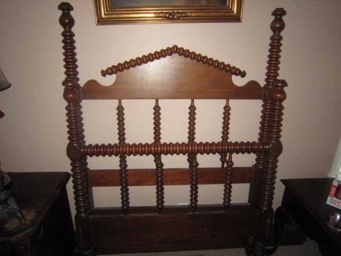 Twin Jenny Lind bed