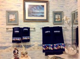 Bathroom Towels and Pictures