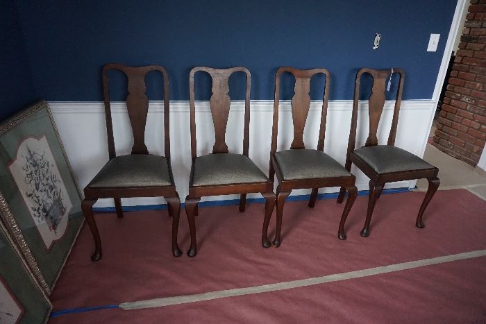 QUEEN ANNE STYLE DINING CHAIRS