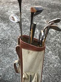 Vintage golfclubs and bag