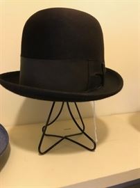 Vintage woman's hat: Borsolino of Italy
