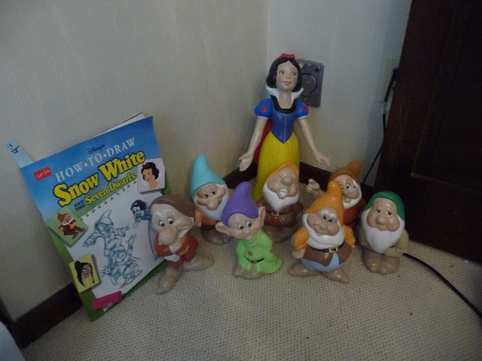 Snow White set