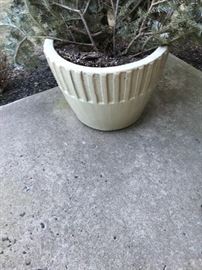set of 2 outdoor planters