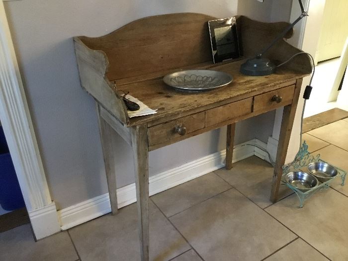 Primitive antique shaving table
