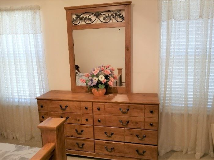 Beautiful Pine Dresser and Mirror