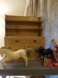 Breyer Horse and Wolverine Tin Child's Furniture