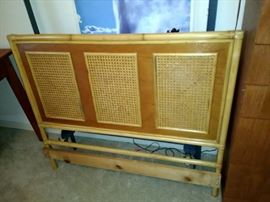 Twin Headboard w/ Frame