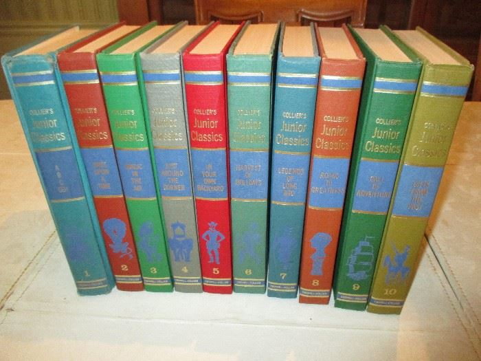 Vintage set of 10 Junior Classics Books