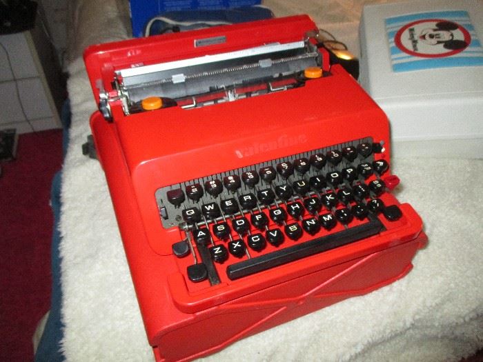 Red Olivetti Valentine Portable Typewriter w/case