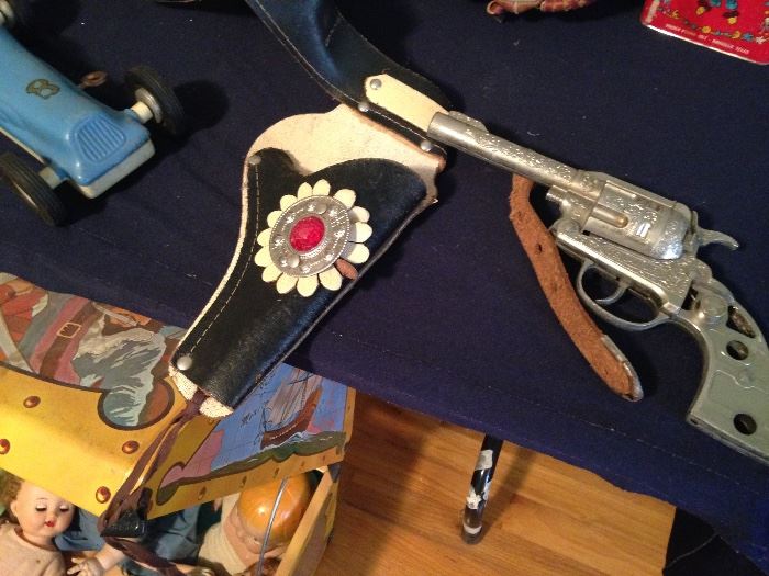 Roy Rogers Holster and  Gun