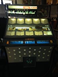 Seeburg Juke Box.  Works.  Great sound.  Needs cleaning and adjustments.  Full of records. You will not believe the celection!