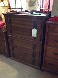 Chest of drawers