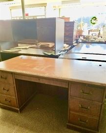 Kneehole Office Desk