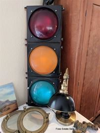 Decorative traffic light 