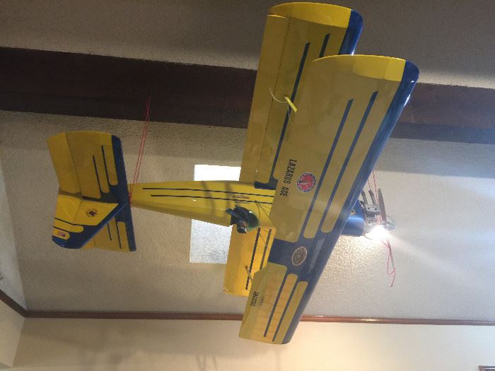 Yes we do have an airplane flying upside down in the living room, note the pilot! 