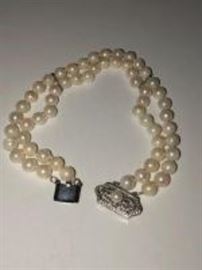 white gold and pearl bracelet