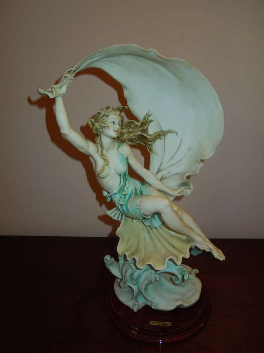 Giuseppe Armani Porcelain Figurine "Wing Song"