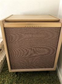 Mid Century Magnavox Stereo Turn Table with storage and speakers Pair