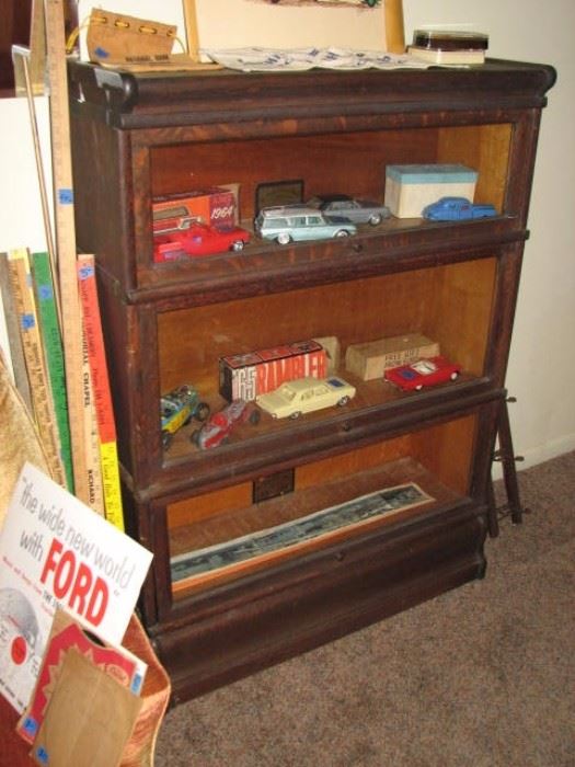 Bookshelf is NOT for sale! 