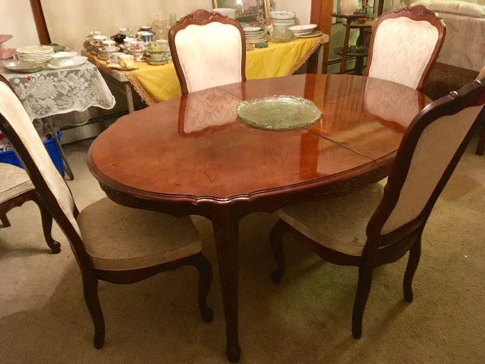 Dining Room, Table w chairs