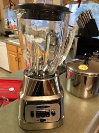 Oyster Stainless Blender with heavy glass Pitcher.