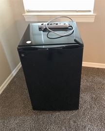 Like new black refrigerator