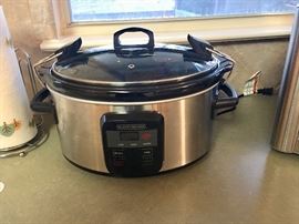 Programable Crock pot from your phone app! Like new.