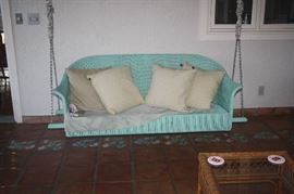 WICKER PORCH SWING