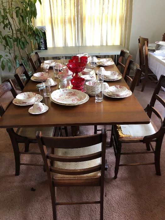 Large drop leaf table and 7 chairs