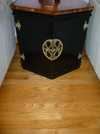 ORIENTAL STYLE END TABLE