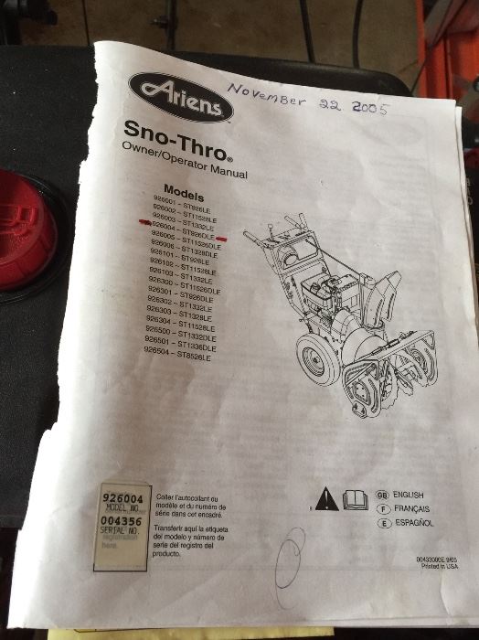 Ariens 26" Snowblower (model 926004)...well maintained...purchased 2005