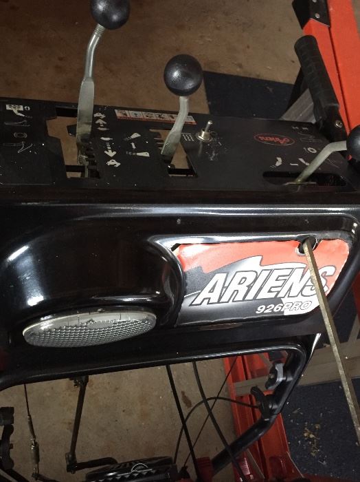 Ariens 26" Snowblower (model 926004)...well maintained...purchased 2005